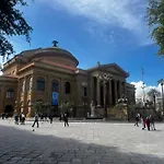 Maqueda Vibes * باليرمو